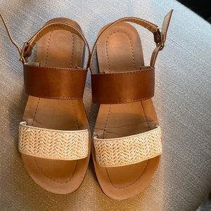 Girls size 4 sandals
